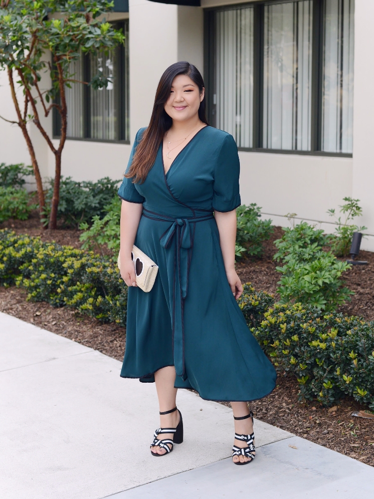 THE PERFECT WRAP DRESS - Curvy Girl Chic